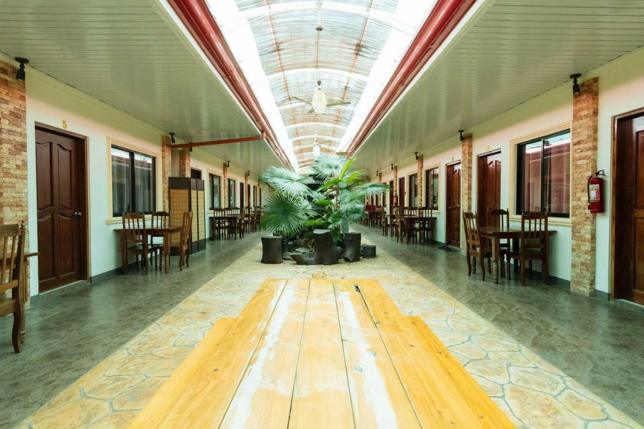 Reddoorz Premium Near Pristine Beach Puerto Princesa Екстериор снимка